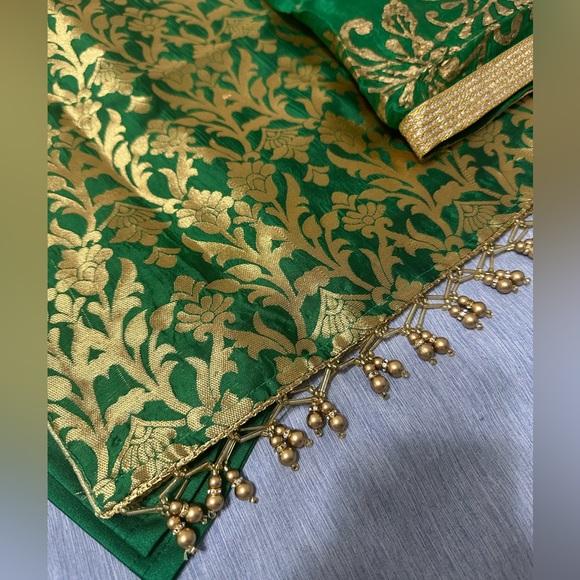 Green pajami suit - Picture 2 of 4